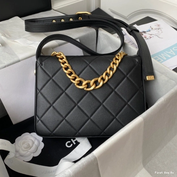 First Bag Ru FLAP BAG CHANEL 0819